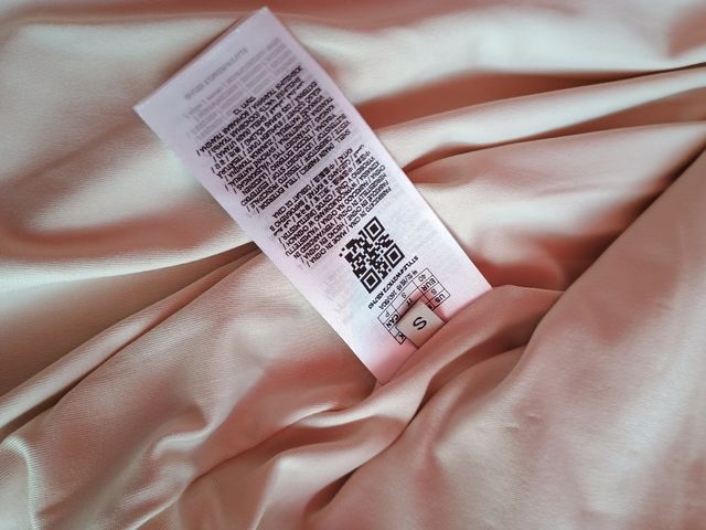 Vestido Guess beige nuevo