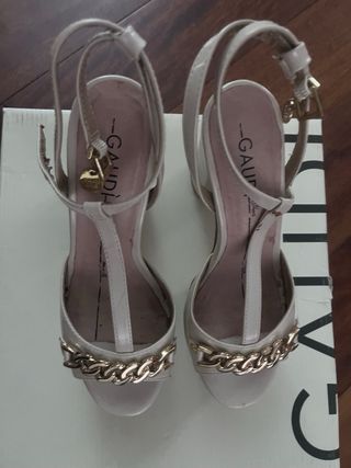 Sandali Gaudì beige, Tg 35