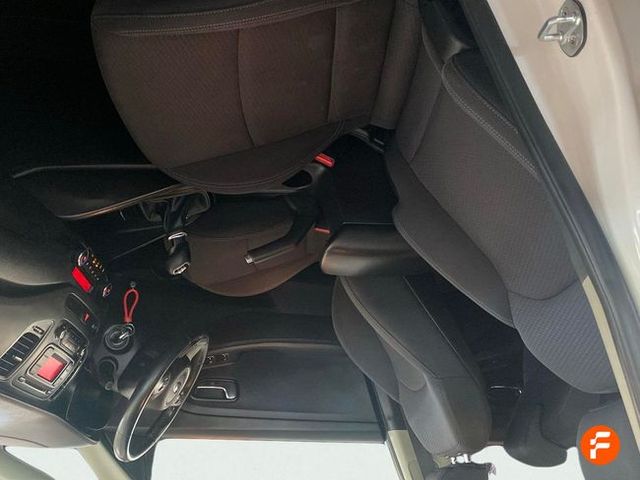 Kia Carens 1.6 GDi 99kW (135CV) Concept