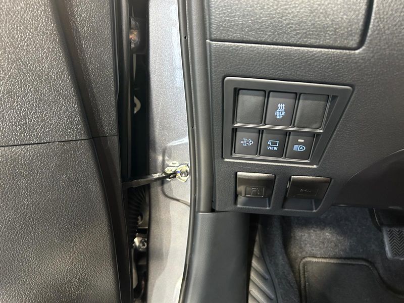 Toyota Hilux 2025, foto 36
