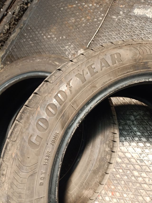 Neumáticos GoodYear EfficientGrip 215/55/17 94V