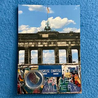 CARTOLINA BERLINO CON PEZZO DEL MURO