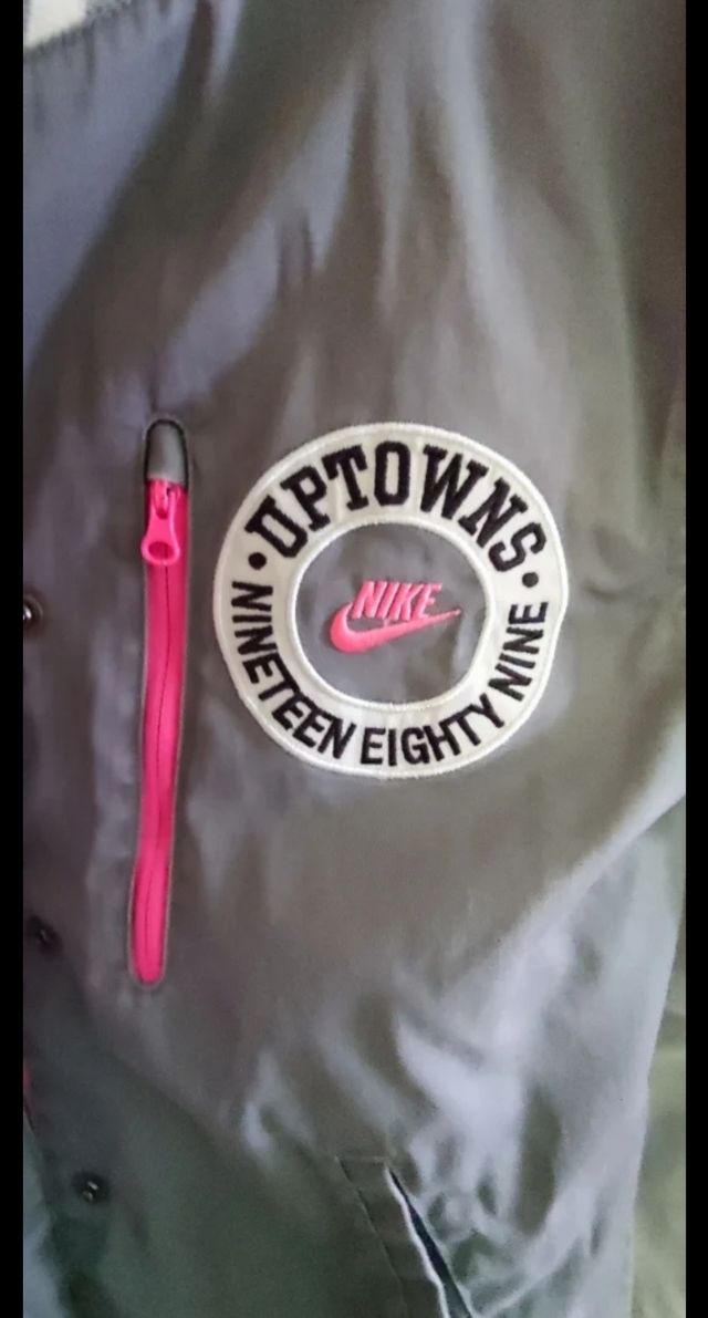 Chaqueta bomber Nike gris mujer