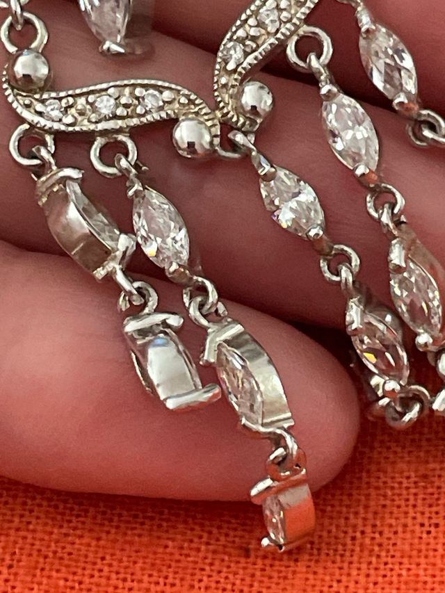 Parure argento: collana e orecchini platino