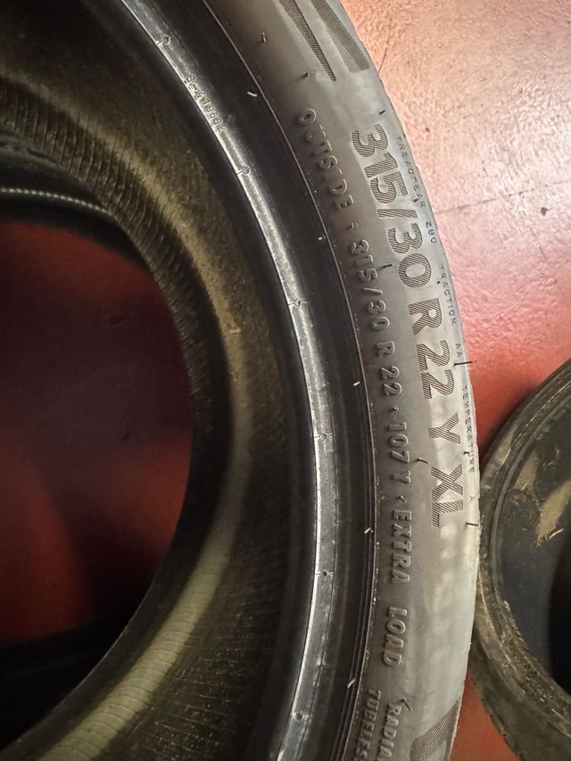 Neumáticos 315/30 R22 usados