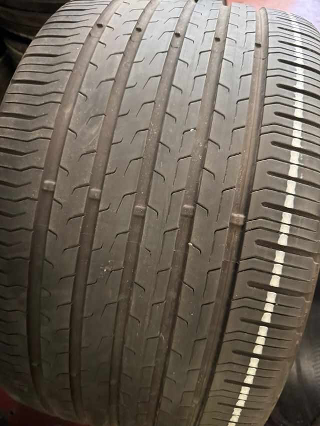 Neumáticos 315/30 R22 usados