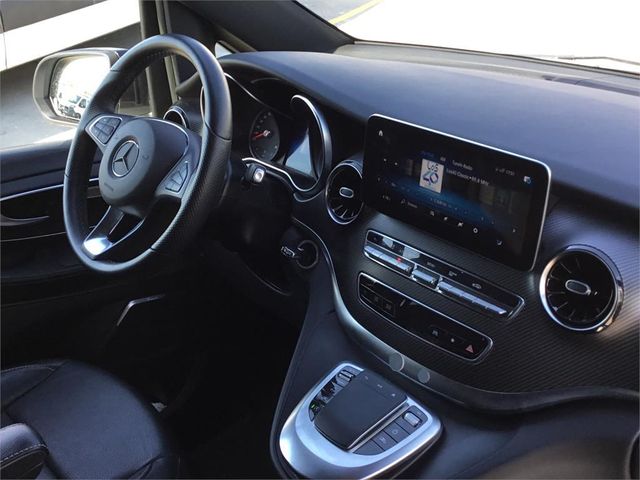 MERCEDES-BENZ Clase V 300 d Avantgarde Largo