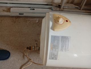 Calentador agua 100L