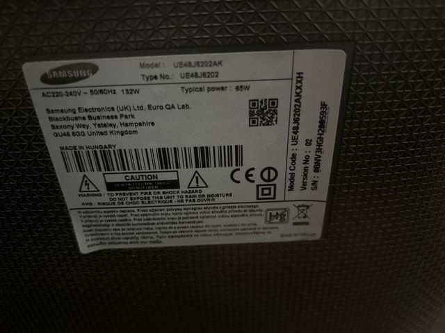 TV Samsung  Smart 48”.
