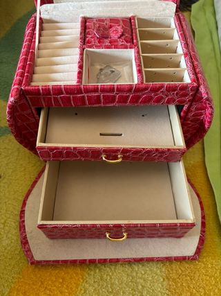 Joyero Pierre Cardin rojo coco