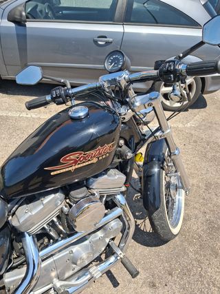 Harley Davidson Sportster 883 (99)