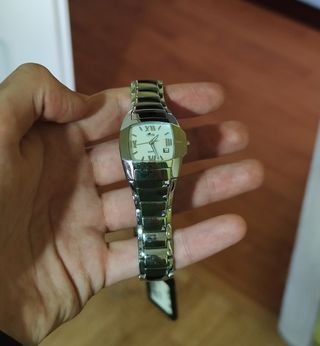 Reloj Lotus de mujer color plata. Nuevo con caja.