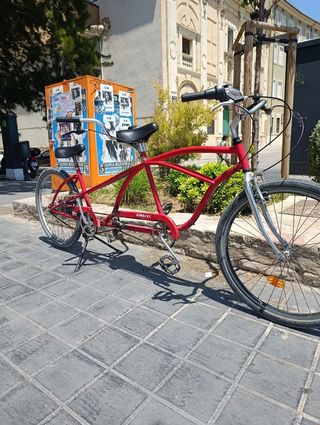 Alquiler de bicicleta tándem.
