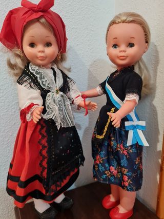 Muñeca Nancy regionale alicantina Famosa