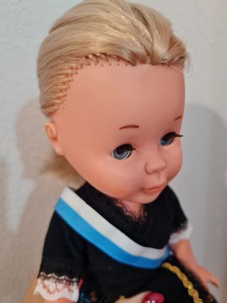 Muñeca Nancy regionale alicantina Famosa