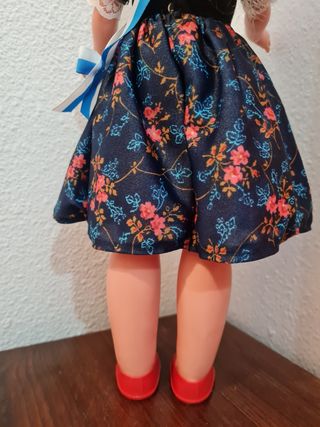 Muñeca Nancy regionale alicantina Famosa