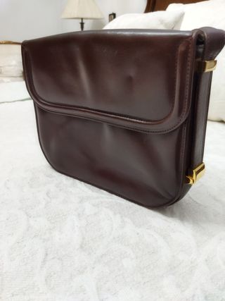 Bolso marrón piel