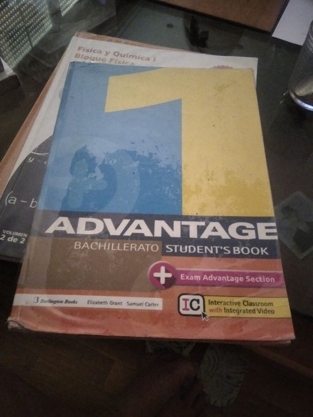 ADVANTAGE FOR BACHILLERATO 1. ST'S BOOK (2017)