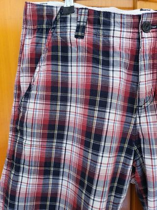 Pantalón Corto Chico ZARA T.44