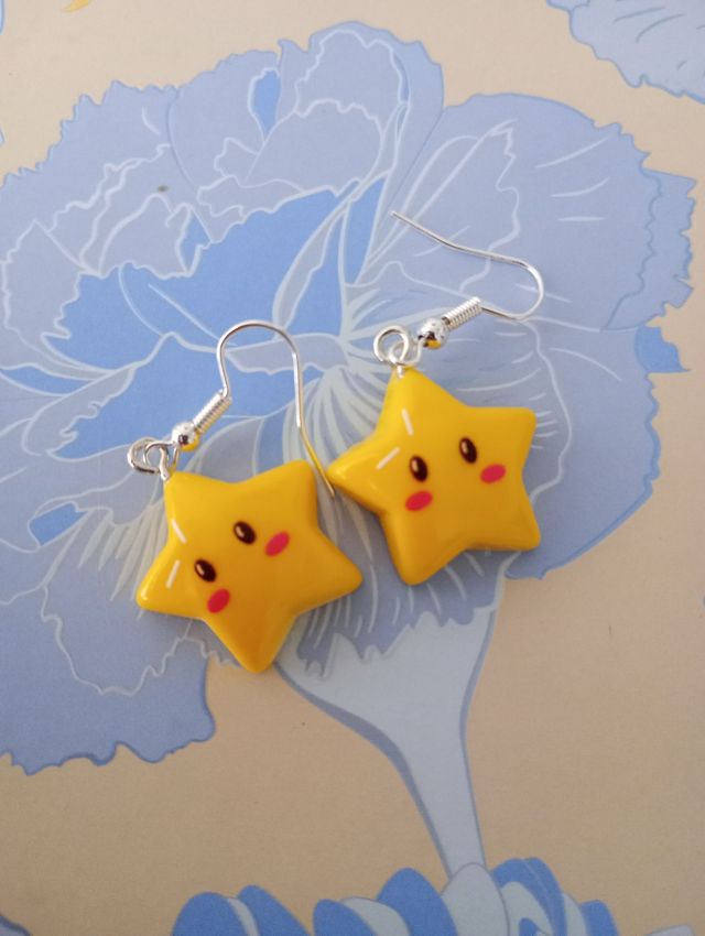 Orecchini kawaii stella gialla