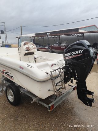 Barco Astec 400 + Motor Mercury 30cv