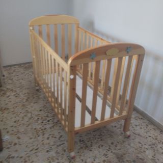 Cuna bebé madera