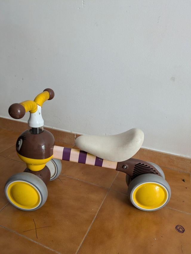Triciclo abeja infantil