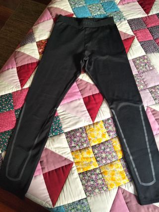 Mallas Kipsta negras deporte