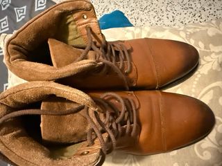 Botines de cuero marrón