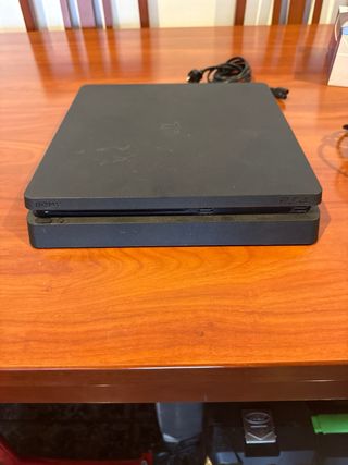 PS4 (PlayStation 4) Slim - Negra