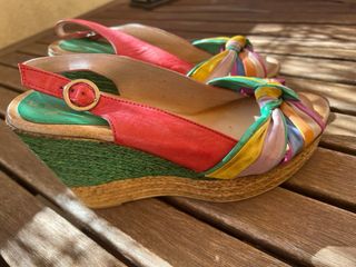 Sandalias cuña multicolor