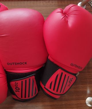 Saco boxeo Outshock + guantes + venda