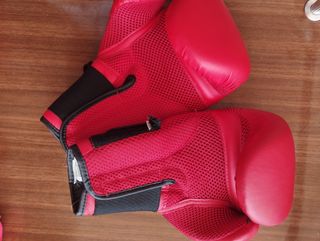 Saco boxeo Outshock + guantes + venda
