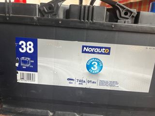2 baterias de coche rotas