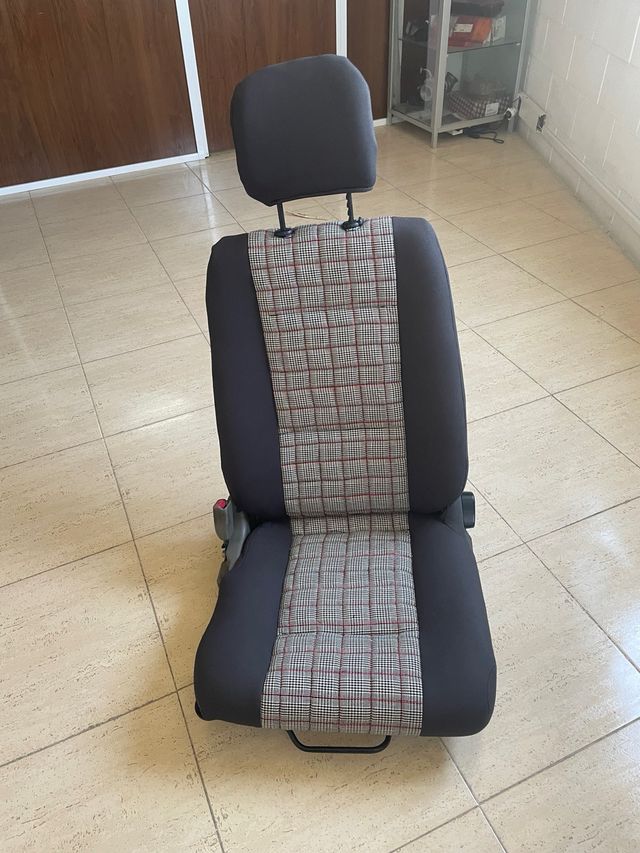 Asiento de Nissan cabstar o renault maxity