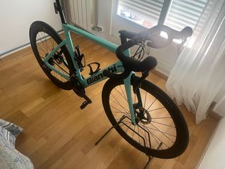 Bicicleta carretera Bianchi Aria 