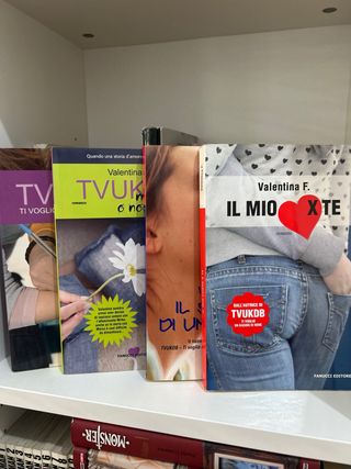 set 4 libri valentina f