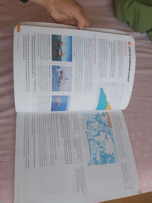 Geografía e Historia. 3 Secundaria. Revuela. Co...