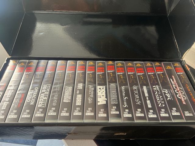 VHS James Bond 007: La Colección