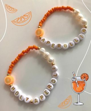 Braccialetti e collane con perline