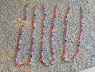 Braccialetti e collane con perline