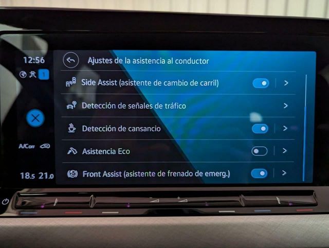 Volkswagen Golf LIFE VARIANT 2.0 TDI 115CV DSG7
