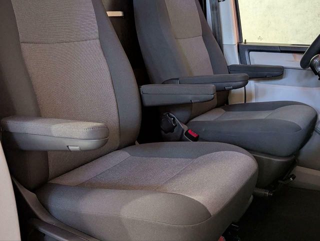 Volkswagen Transporter T6 FURGON 2.0TDI 100CV L2H2