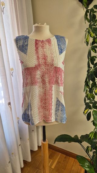 Top Zara crochet UK flag