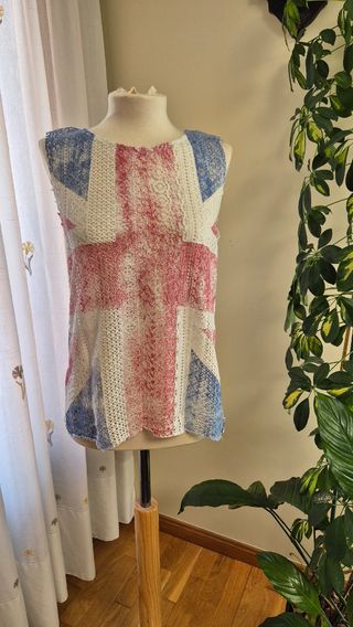 Top Zara crochet UK flag
