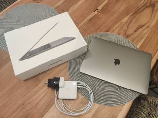 MacBook Pro 13" - Plata