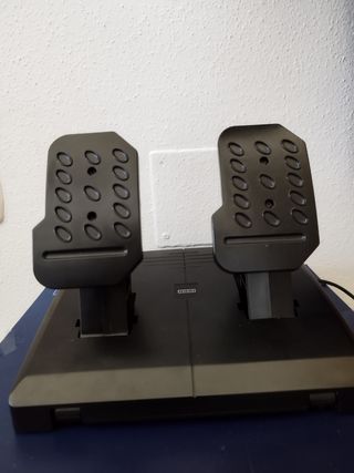 Volante PS4 y PC Hori wireless