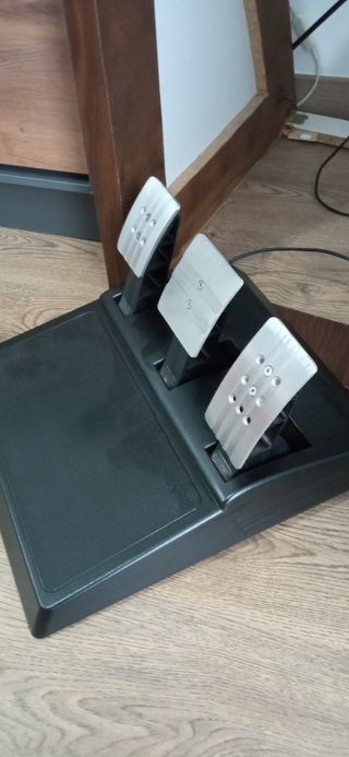 Volante Thrustmaster 300RS GT Ed. PS4, PS5 y PC