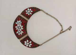 Collar Rojo y Blanco, sin marca