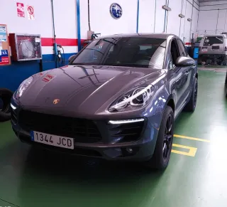 Porsche Macan 2015